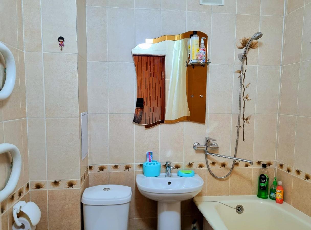 Apartment На Стрелке С Красивым Видом На Иртыш Ustʼ-Kamenogorsk Eksteriør billede