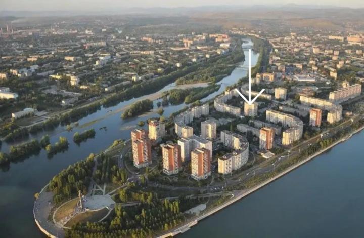 Apartment На Стрелке С Красивым Видом На Иртыш Ustʼ-Kamenogorsk Eksteriør billede